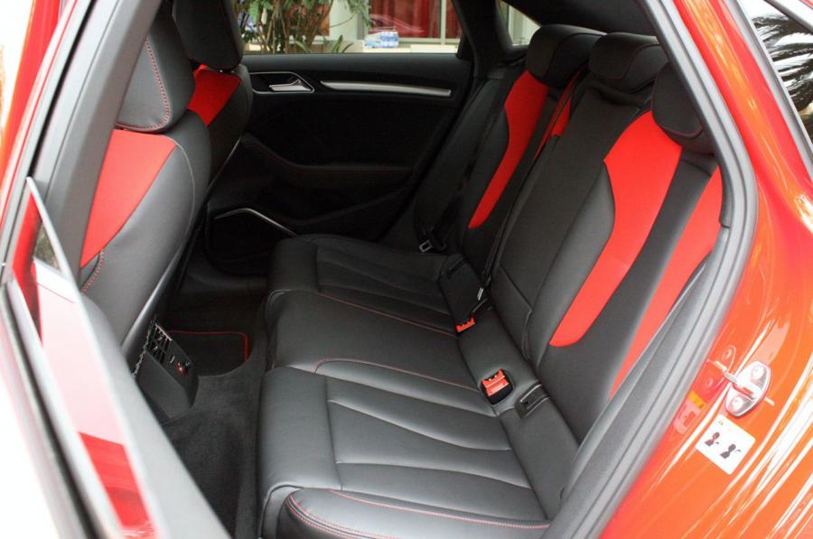 Интерьер Audi S3 Sedan (8V) 2013 года  (WW) (фото 68 из 95)